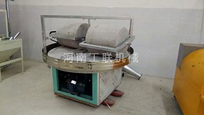 傳統(tǒng)石碾面粉機(jī)